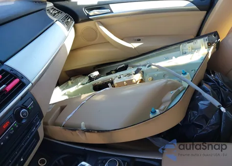 2013 BMW X5 xDrive35I/xDrive35I Premium/xDrive35I Sport Activity z USA, uszkodzony, nr VIN 5UXZV4C5XD0B03098